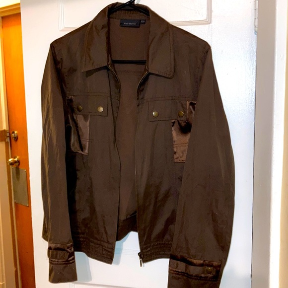 Description: Brown light jacket
Size: 10 - Picture 3 of 4